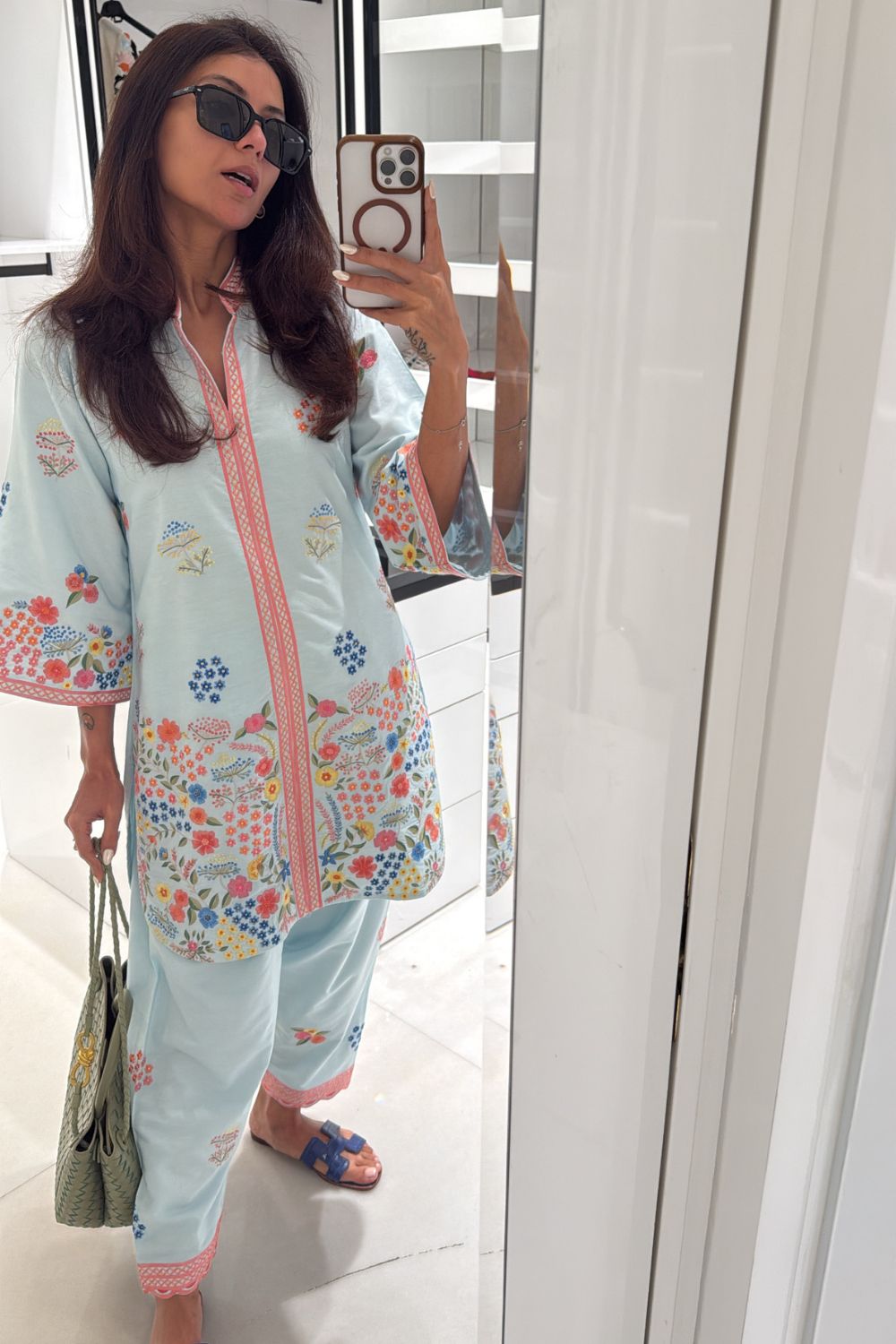 Nriti Shah In Our Gul Rang Kurta Set