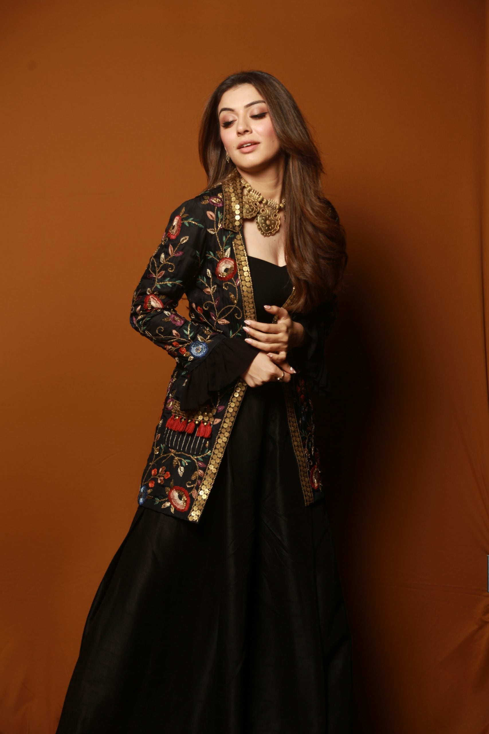 Hansika Motwani wears SAGE