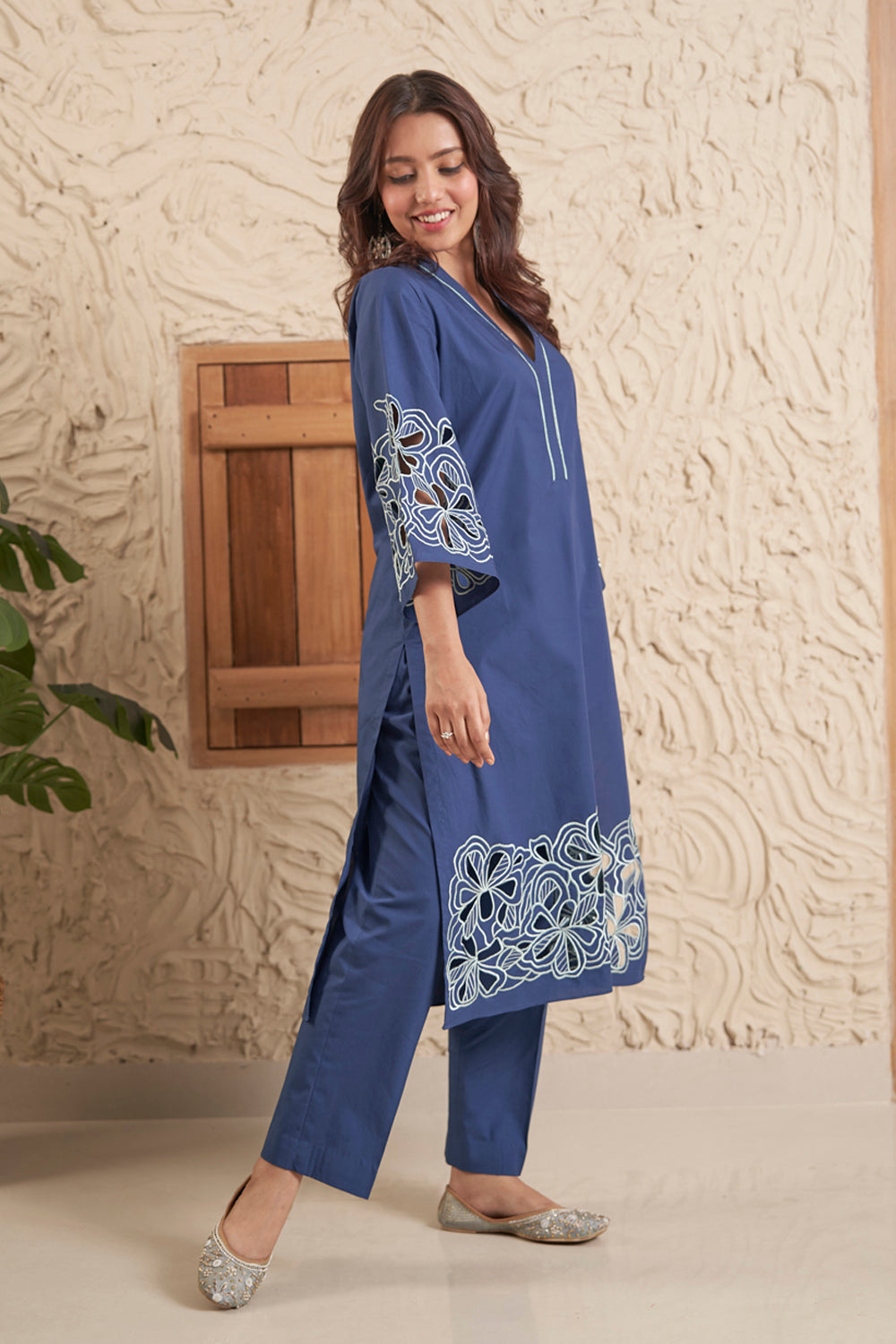 Ira Kurta Set