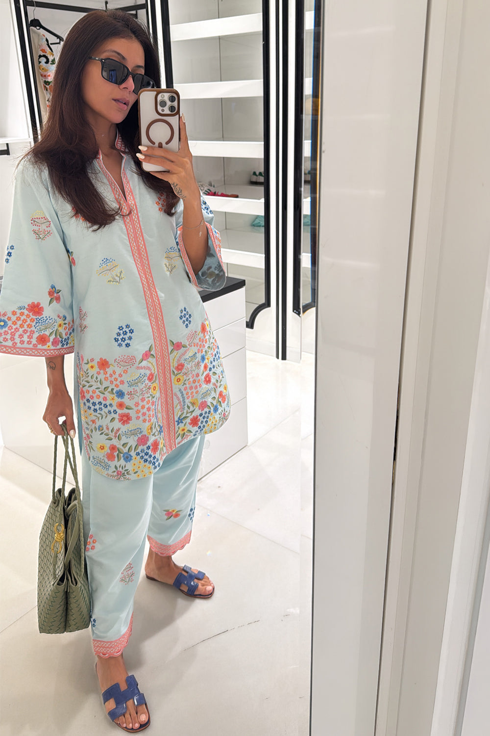 Gulraang Kurta Set